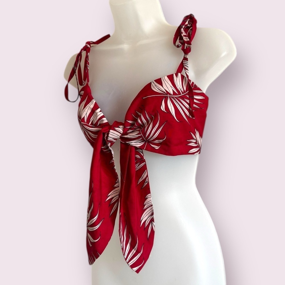 SHEIN Red Leaf Print Bralette Crop Top Tie Front Adjustable Straps Size S - Picture 3 of 5